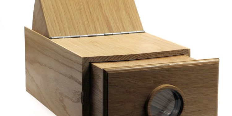 La cámara oscura: historia, funcionamiento y su papel en el origen de la fotografía